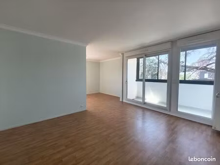 appartement 3 pièces 64 m²