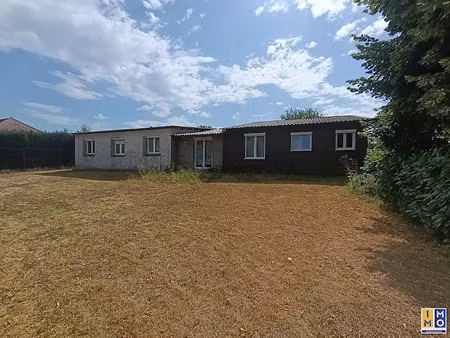 location maison 6 pièces 99 m² à jouet-sur-l'aubois (18320)  600 €