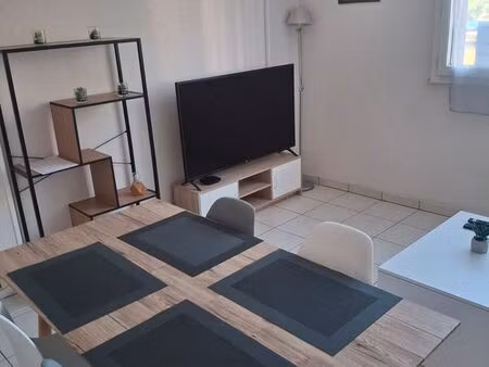 a vendre pour investisseur : idéal pour étudiants : appartement en colocation de 3 chambre