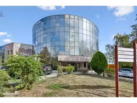 bureaux 330 m² goussainville