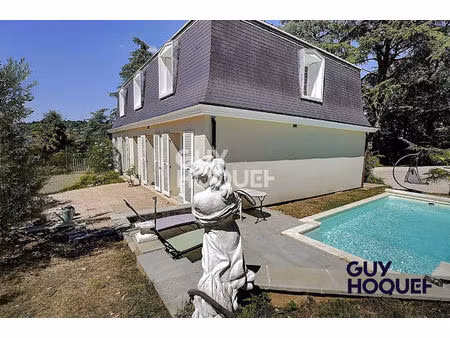 a vendre maison de 205 m² carrez et 290 m² utile à rive de gier