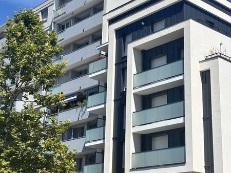 appartement 5 pièces 82 m²