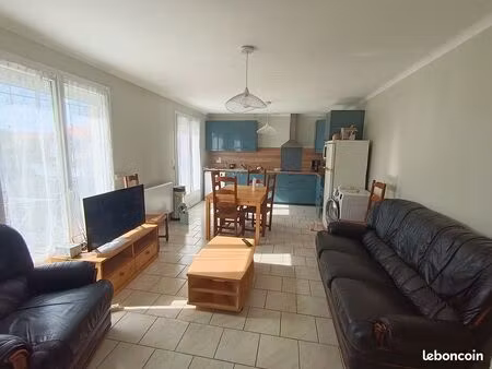 location t5 sorinieres avec balcon