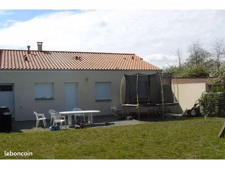 maison de 2016 de plain pied  4 pièces de 98 m2  carquefou