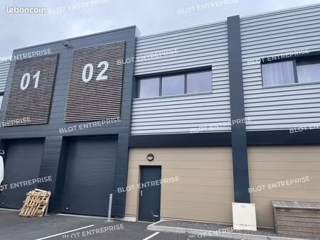 local d'activité 227 m²