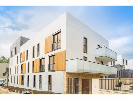 location appartement 4 pièces 91 m² à le chesnay-rocquencourt (78150)  1 774 €