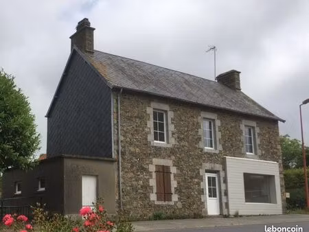 maison bourg avec jardin   2 garages 4 chambres et extensions aménageable