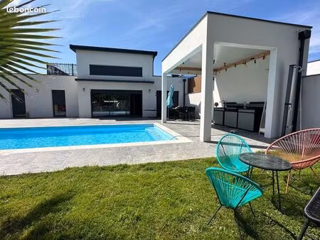 villa avec piscine