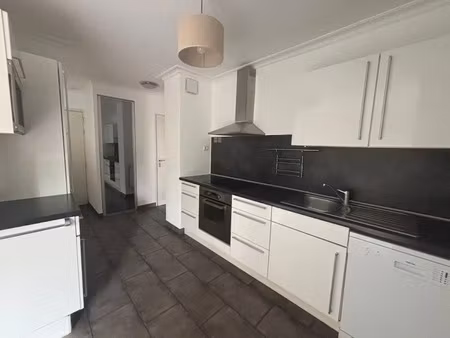 location meublée appartement 2 pièces 62.9 m² à annemasse (74100)  1 450 €