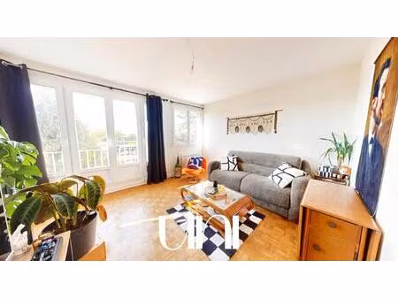 appartement 2 pièces de 43 17m² avec garage et cave à bayeux