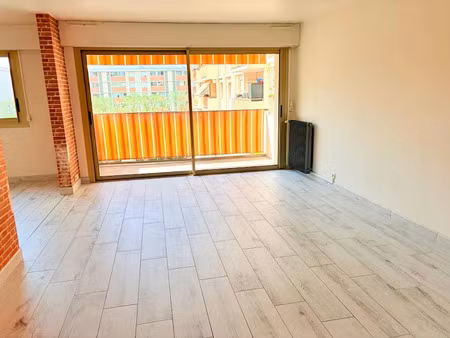 location appartement 3 pièces 82 m² à cagnes-sur-mer (06800)  1 550 €