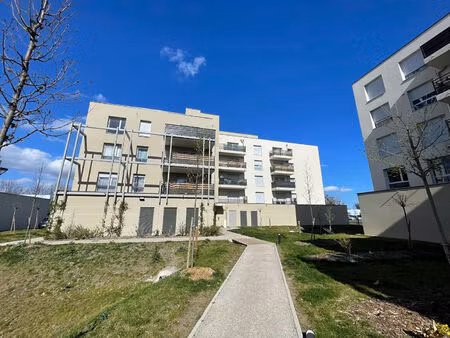 appartement t4 récent - la pardieu - parking - lli