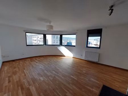 f3 le grand carré jaude
