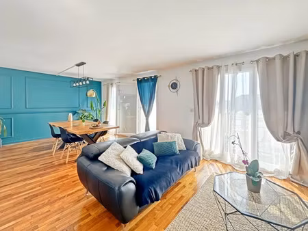 location meublée appartement 3 pièces 72.66 m² à la roche-sur-yon (85000)  900 €