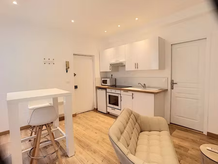 location meublée appartement 2 pièces 27.14 m² à orleans (45000)  665 €