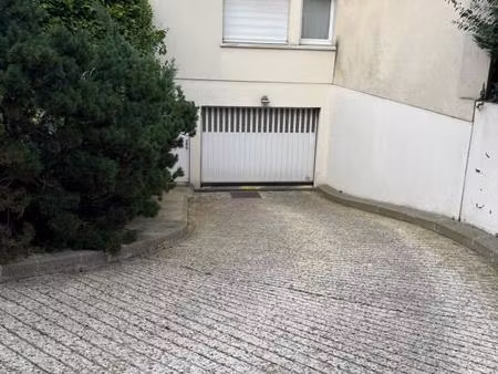 stationnement m²