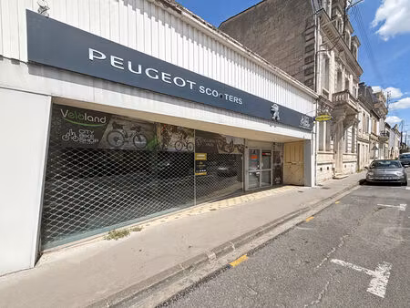 local commercial libourne 520 m2