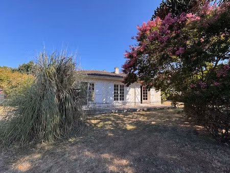 maison de plain-pied avec dépendance t3 de 73 m2 terrain d