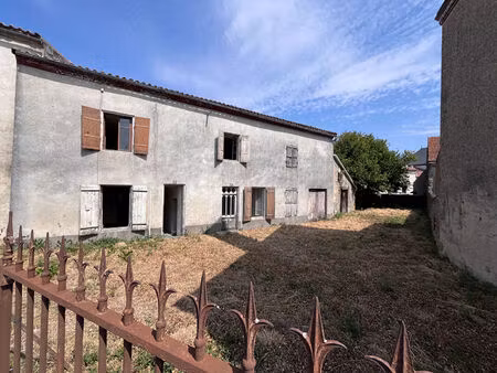 maison de bourg à rénover - avis aux investisseurs