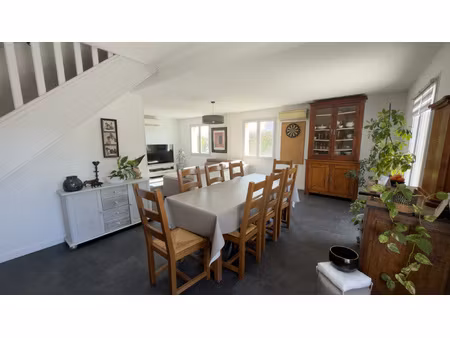 maison individuelle de 139 m2 avec 5 chambres  garage et car