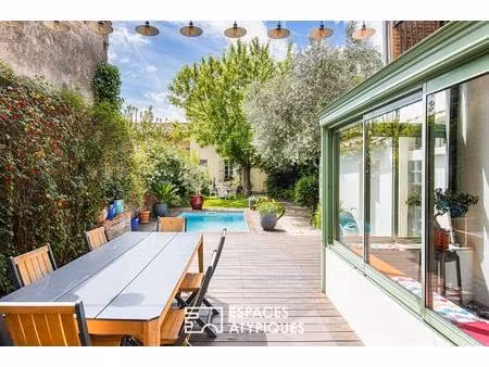 maison de caractère au centre-ville de grenade avec jardin et piscine