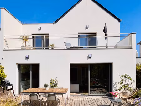 proche centre de guérande - maison non mitoyenne parfaitemen