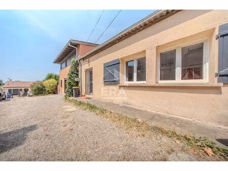 t2 bis/ t3 de plain-pied en plein centre de pechbonnieu ? emplacement n°1 & fort potentiel