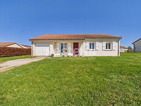 a vendre à saint paul des landes  dans un quartier résidentiel  maison de plain-pied  cons