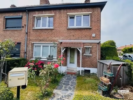 exclusivite : maison semi individuelle avec jardin et garage !