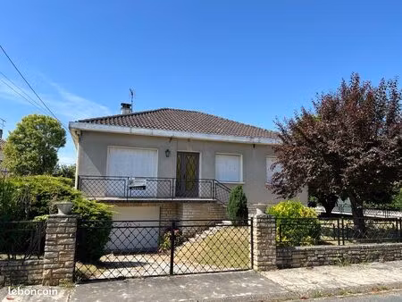 maison 4 chambres /terrasse  jardin  garage   sous sol ( villeneuve-sur-lot)