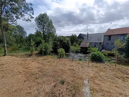 terrain à bâtir de 435 m2 viabilisé avec accès à l'eure