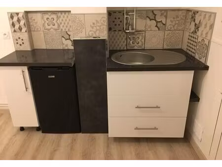 appartement studio bordeaux - 14 m2 - 555 euros ttc