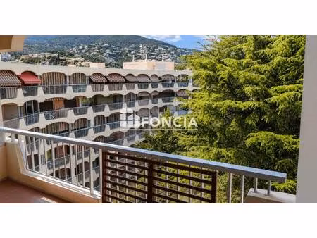 à vendre – idéal investisseurs - grand studio de 26 m² avec terrasse – parking intérieur e