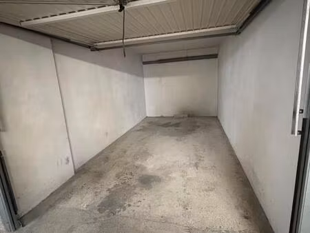 garage à louer