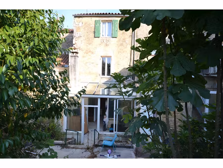 burie maison a renover sur 3 niveaux 4 ch jardin