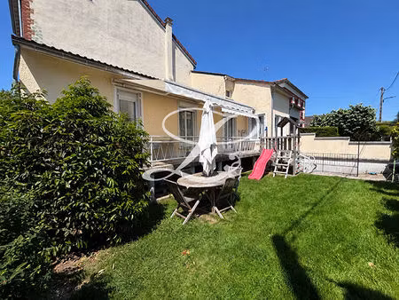 maison familiale d'environ 65 m² / 100 m² au sol / terrain 197 m² / 15 min rer et commerce