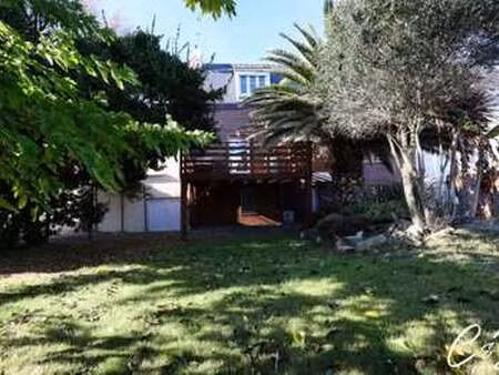 vente maison à saint-guenole (29760) : à vendre / 137m² saint-guenole