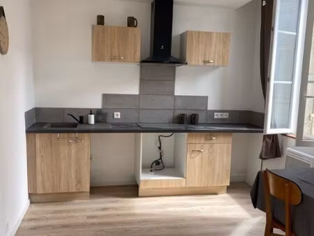 appartement t2 bis cadillac - 49 m2 - 680 euros ttc