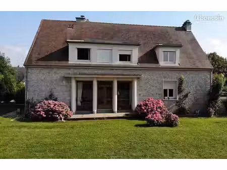 pavillon 6 pièces 202 m²
