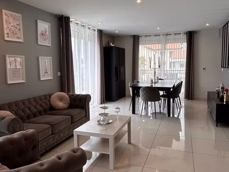 spacieuse maison dans quartier calme et résidentiel