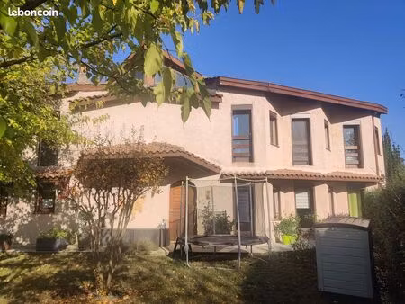 maison d'architecte (262 m² habitables) aux beaux volumes – potentiel locatif/libéral et m