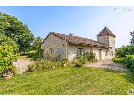 maison 4 pièces 140 m²