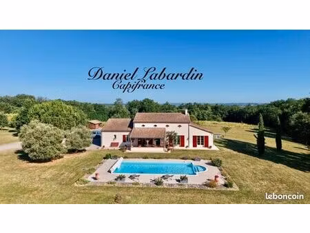 propriété 5 pièces 152 m²