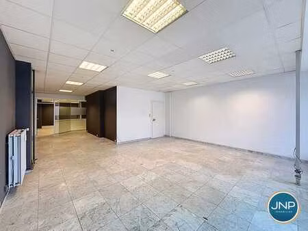 liège - grand espace de bureaux de 126 m2 avec extérieur !