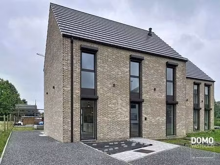 maison à louer à stokrooie € 1.750 (lqerb) - domo vastgoed | zimmo