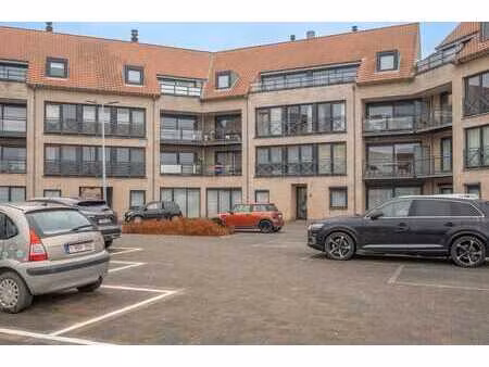 lichtrijk appartement met terras  rustig gelegen te lisswege