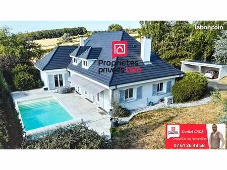 maison 11 pièces 285 m²