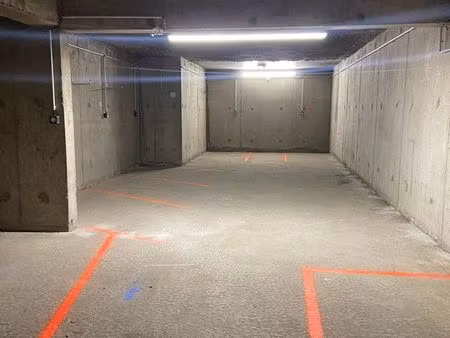 garage à vendre 50m2 proximité centre ville gap
