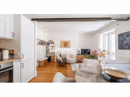 2 pieces 44m2 lumineux avec ascenseur