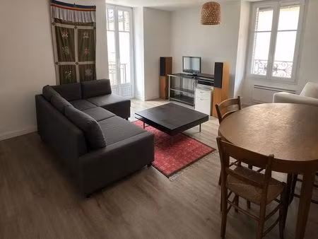 appartement t3 au centre du bourg